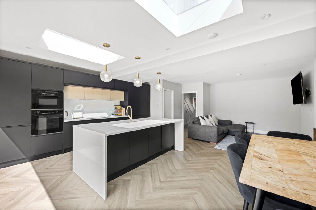 House in Brighton - View 4