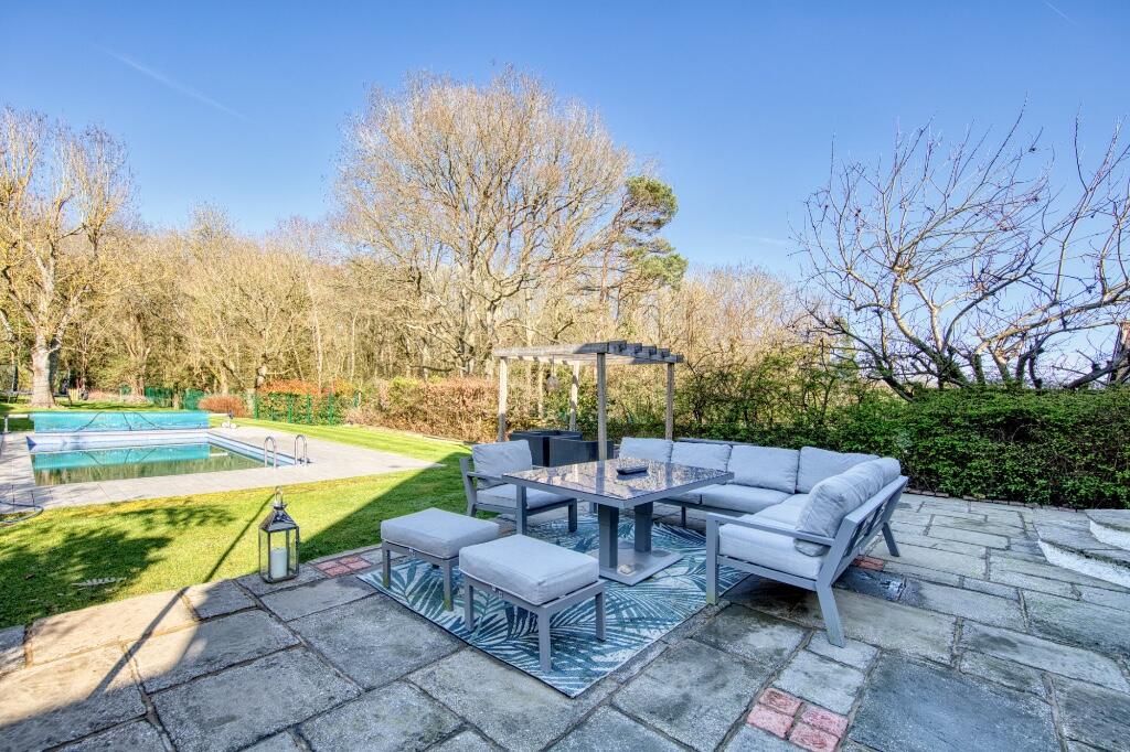 Additional image 3 of Georges Wood Road, AL9