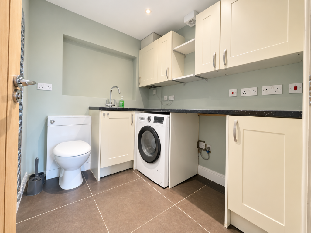House in Dartford - View 5
