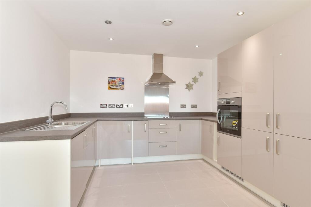 Main image of property: Pilots View, Chatham, Kent