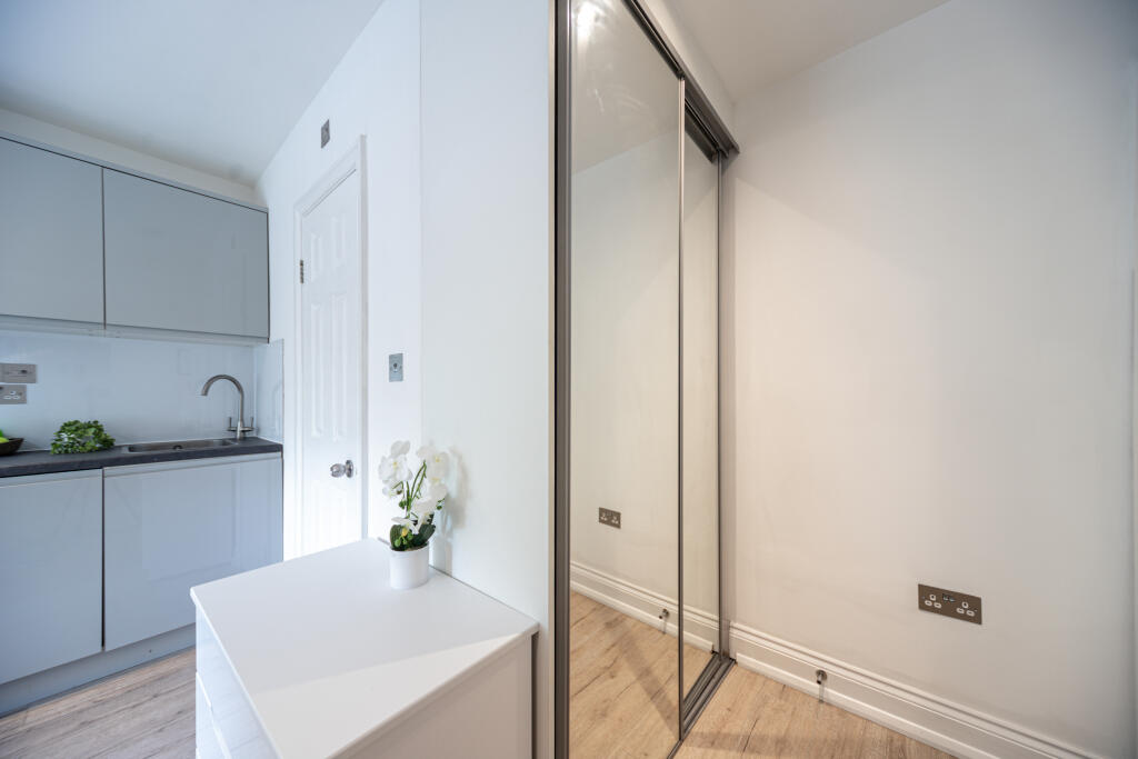 Studio flat for rent