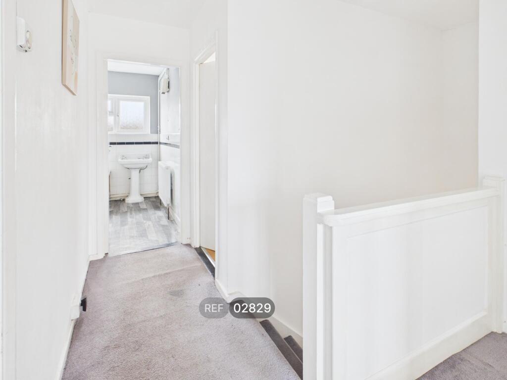 Apartment in Ipswich, Rushmere - More