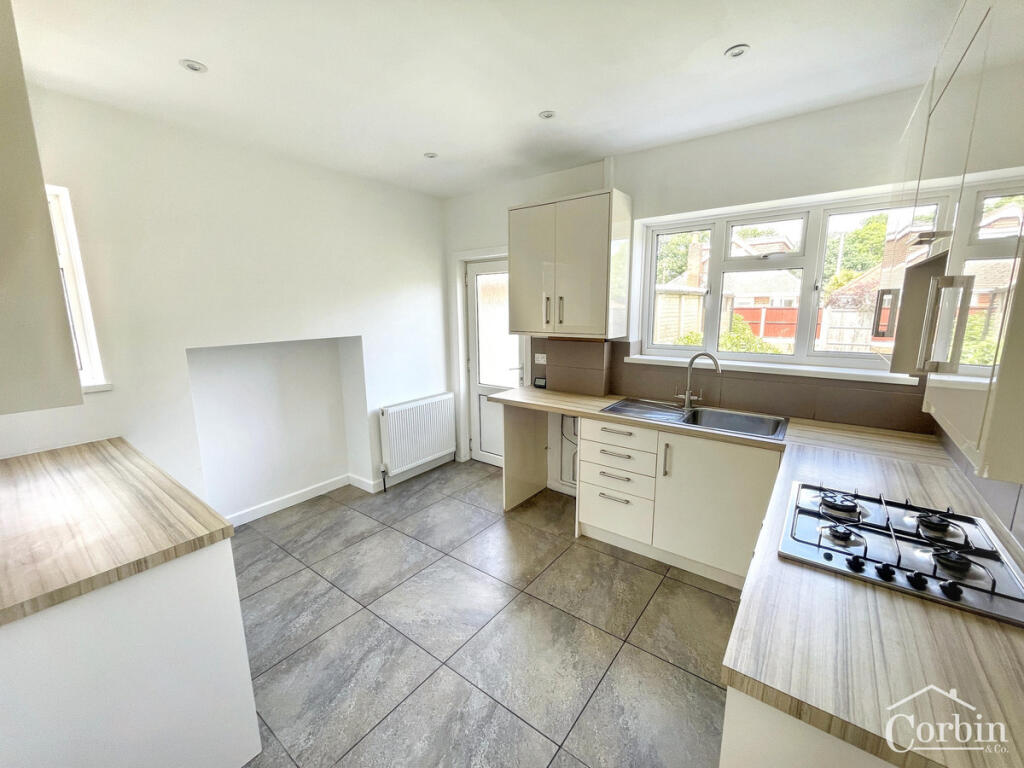 Strathmore Road, Bournemouth, BH9 3 photo 5