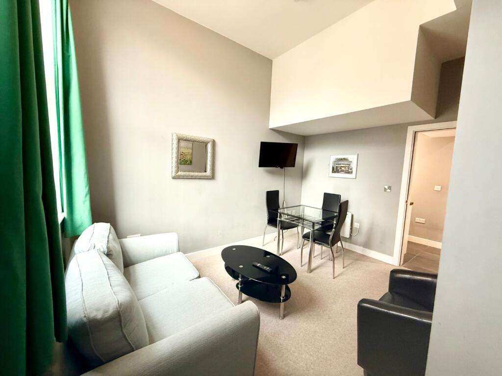 Apartment in Nottingham, Carrington - View 3
