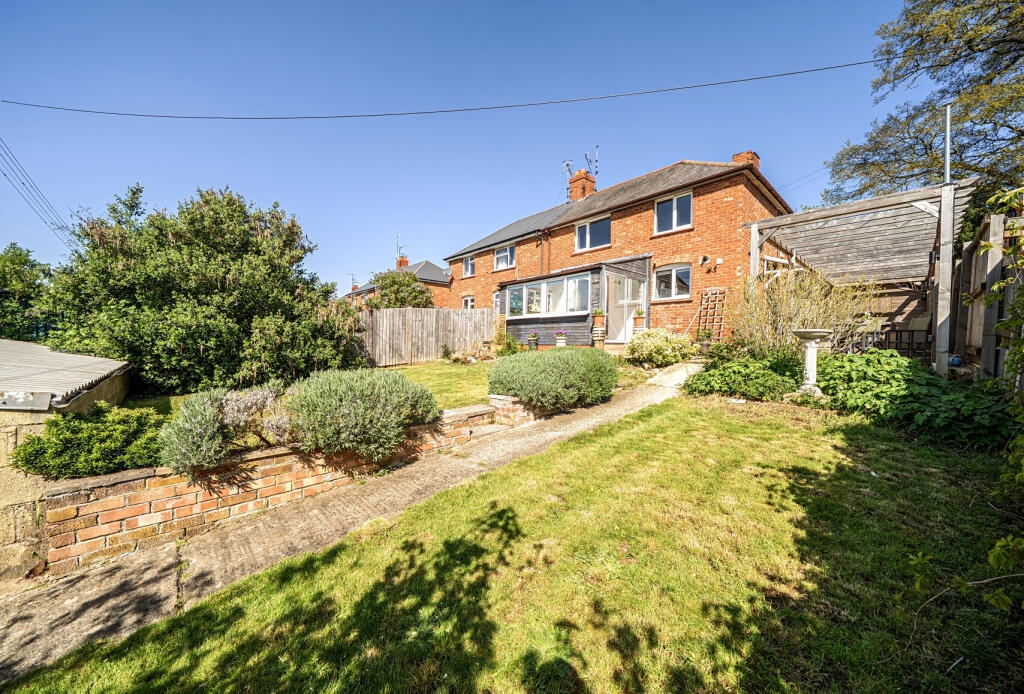 Main image of property: Stratford Road, Stroud, Gloucestershire, GL5