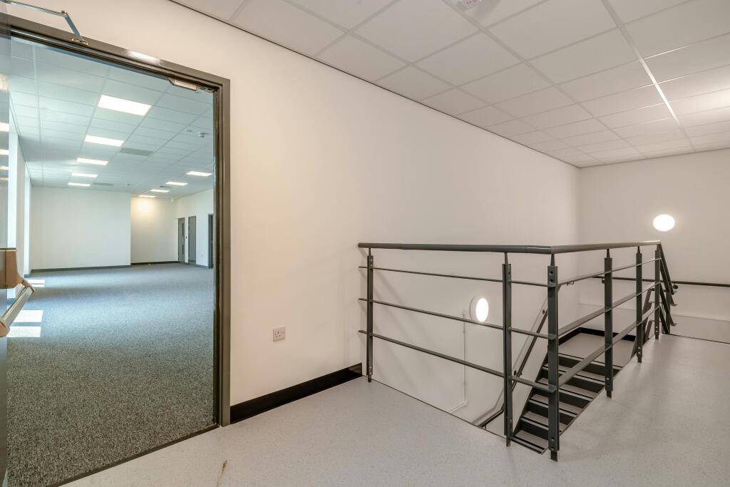 8698361-interior15-800.jpg