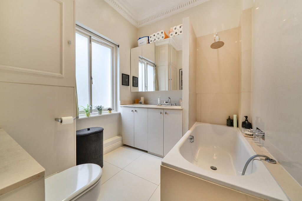 Apartment in London, Chelsea - More
