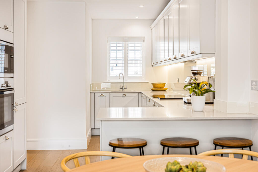 House in Reading, Green Park Village, Southcote - View 4