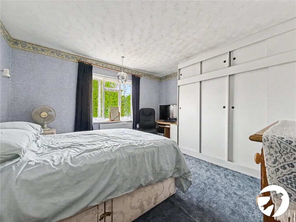 House in Rochester, Kent - More