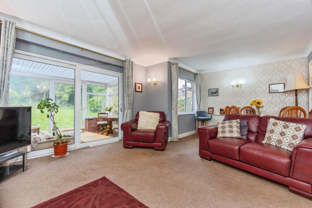 Hazelwood Road, Stockport, SK7 photo 3
