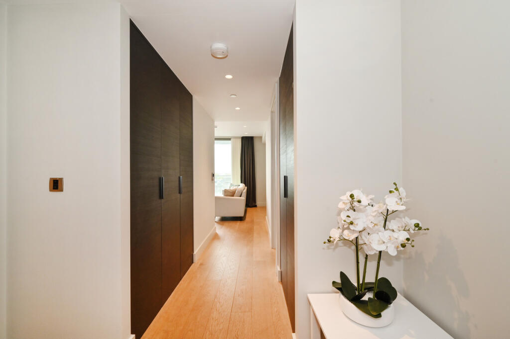 Apartment in London - View 5