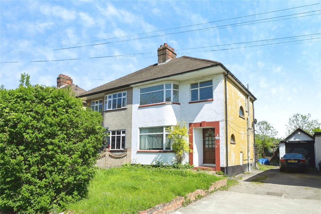 Main image of property: Havering Road, Romford, RM1