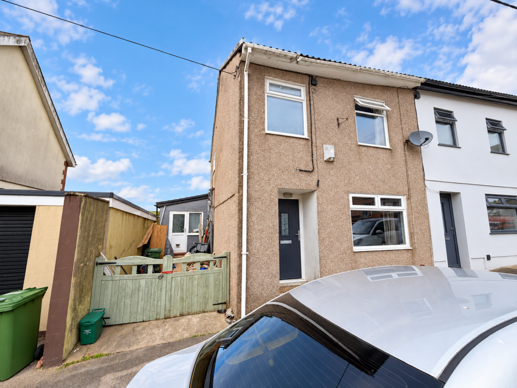 Main image of property: High Street, Gilfach Goch, Porth