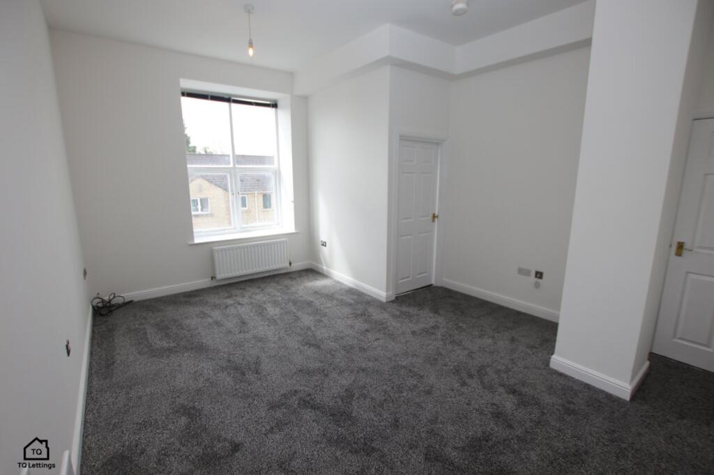 Apartment in Huddersfield - View 3