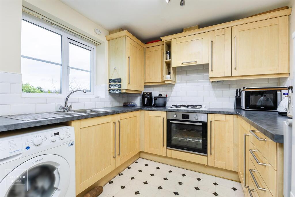 Phaeton Close, Atherton, M46 photo 3