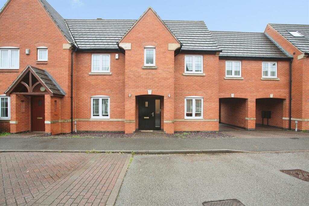4-bed semi-detached on Lacey Close, Lutterworth, £365,000