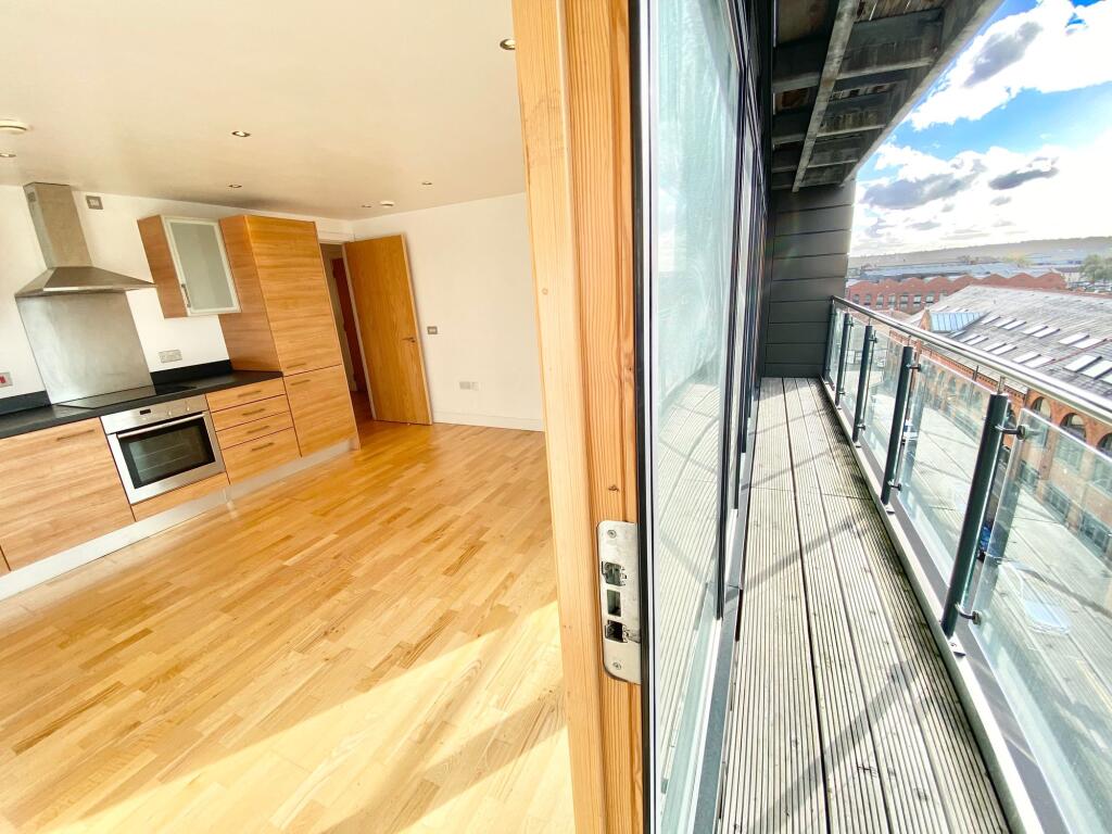 Apartment in Leeds, Steander, Richmond Hill - View 4