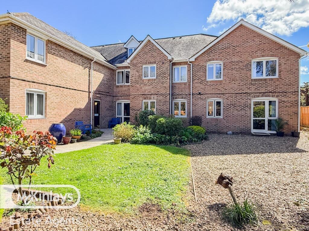 Main image of property: Ground Floor Retirement Apartment with Garden Access, Avongrove Court, TA1