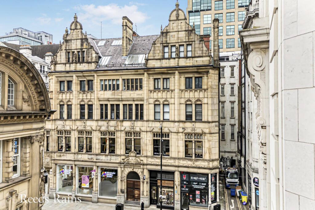 Main image of property: Cross Street, Manchester, M2