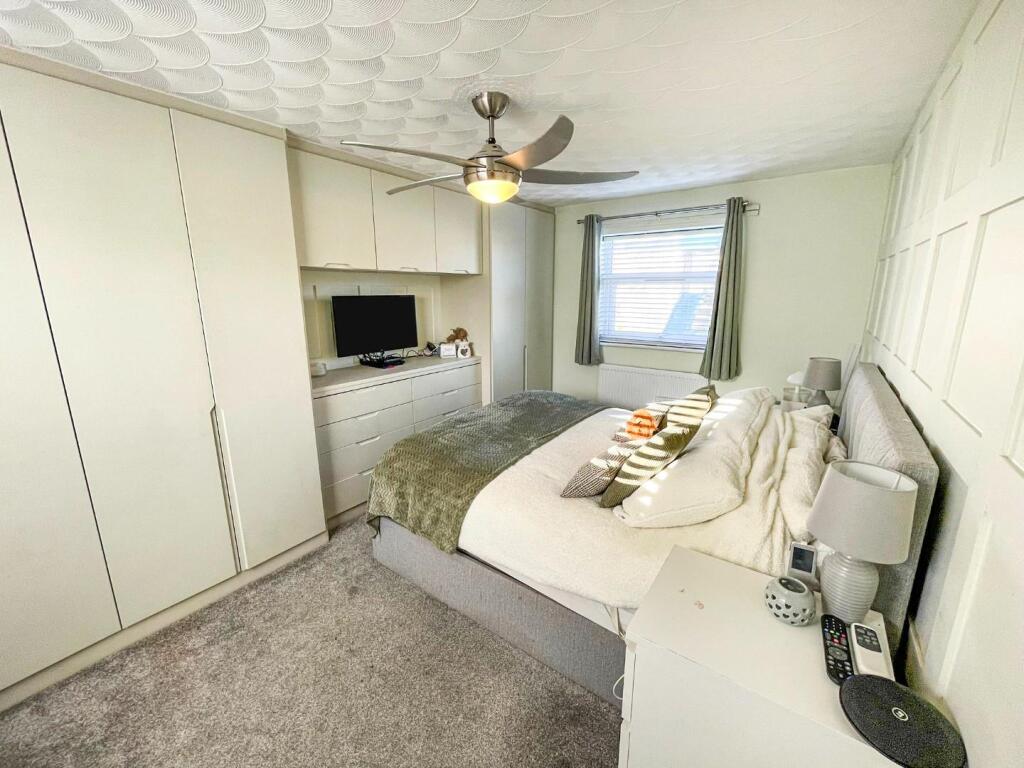 Shadwell Close, Weeting - More