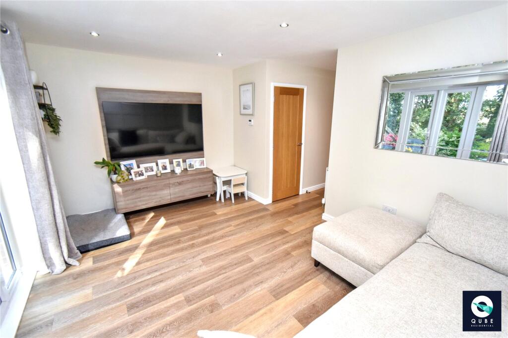 House in Bolton - View 5