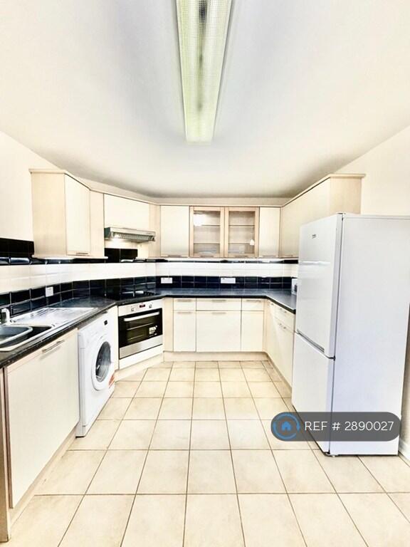 Main image of property: Beecholme, London, N12