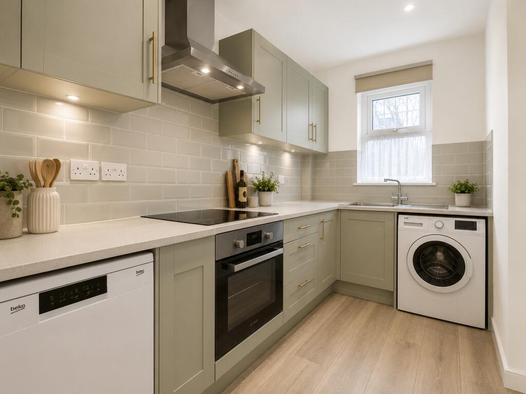 277 Whitworth Road, Swindon, Wiltshire photo 4