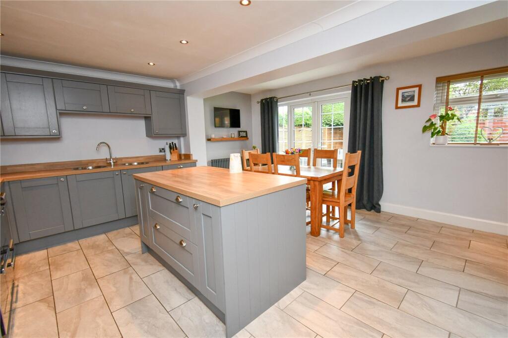 House in Wirral, Liverpool City Region - More