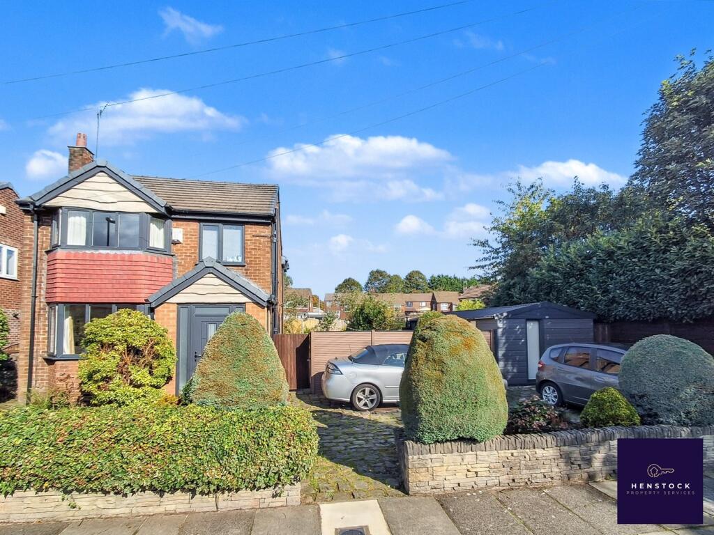 3-bed detached on Emerson Drive, Middleton, Manchester, M24, £329,000