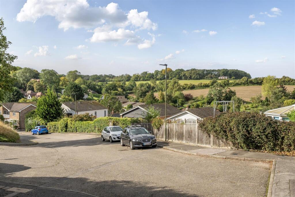 Ringwood Avenue, Orpington photo 2