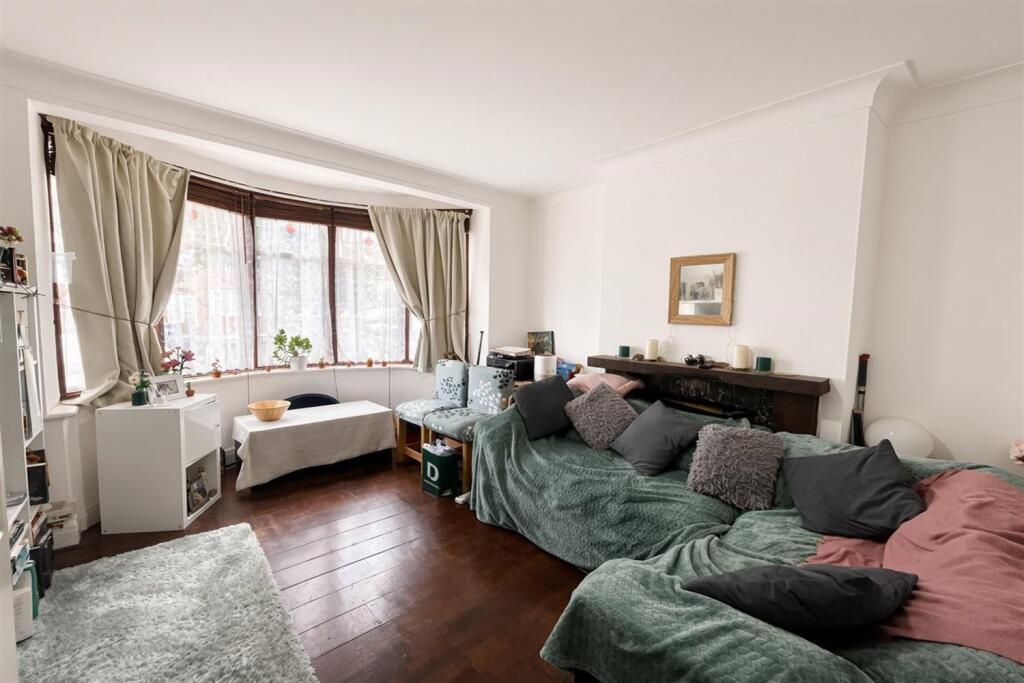 House in London - View 4