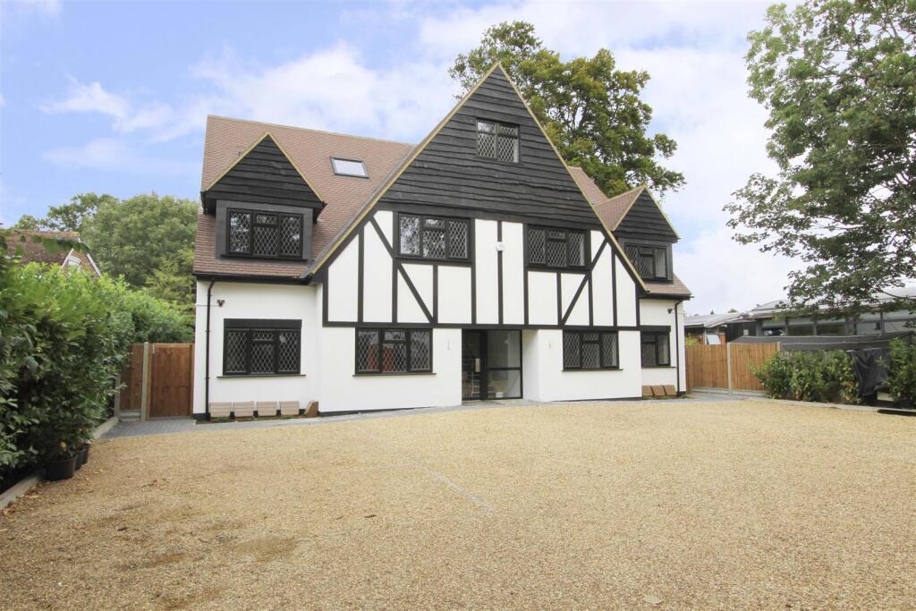 Main image of property: Long Lane, Ickenham, UB10