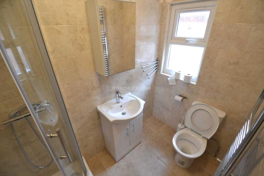 Apartment in Reading - View 5