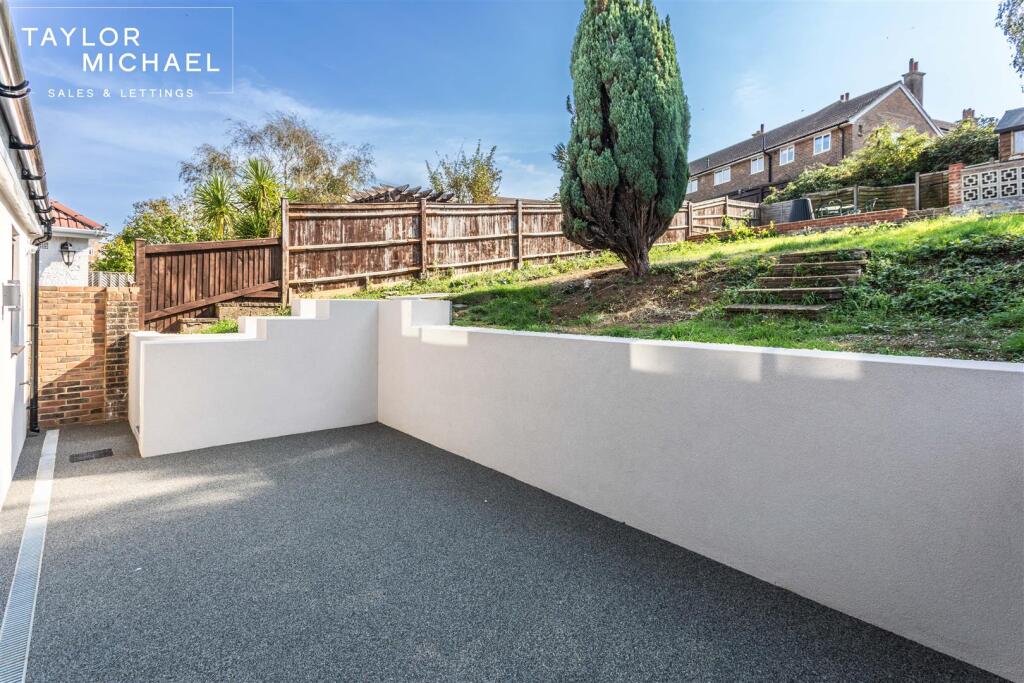 Dale View, Hove photo 5