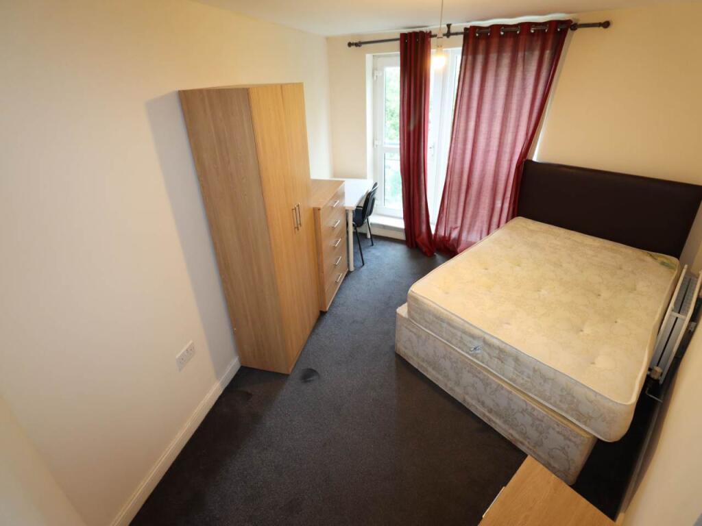 Additional image 5 of Aviation Avenue, Hatfield, Hertfordshire