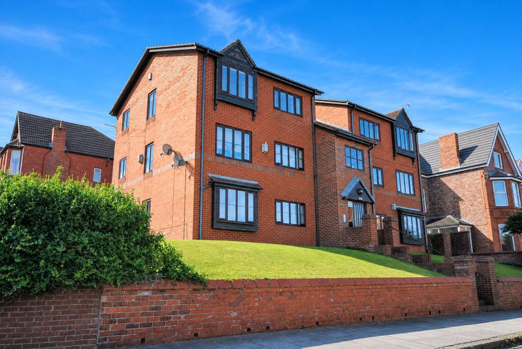2-bed flat on Hamilton Road, New Brighton, Wirral, CH45, £110,000