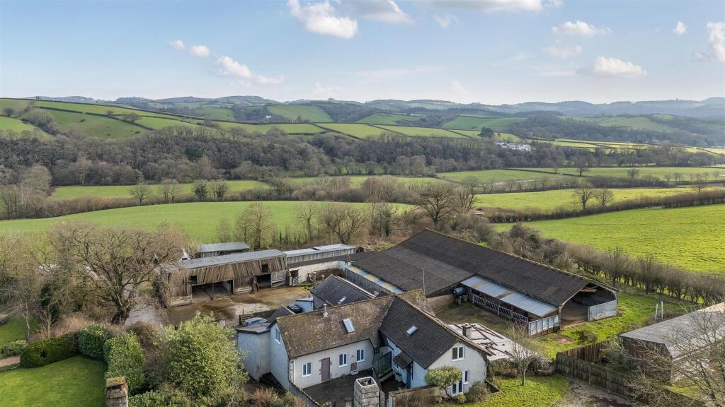 Main image of property: Dunsford, Exeter