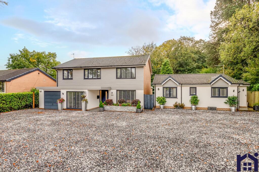 Carr Lane, Chorley, PR7