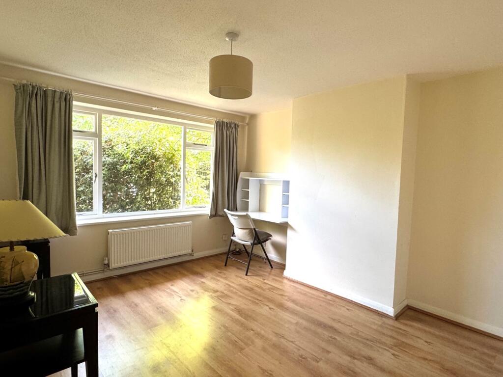 House in Twickenham - View 3