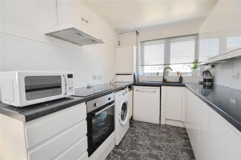 Grampian Way, Moreton, Wirral photo 4