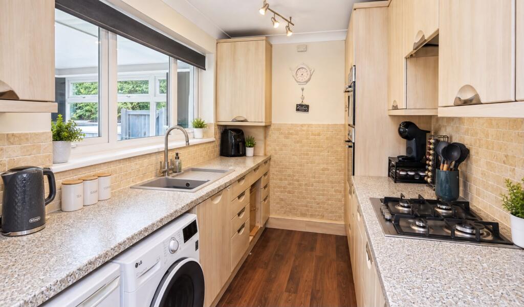 Apartment in Southampton - View 4