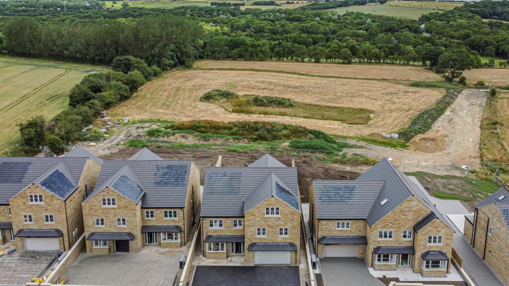 6-bed detached on Well Lane, Clifton, Brighouse, HD6, £950,000