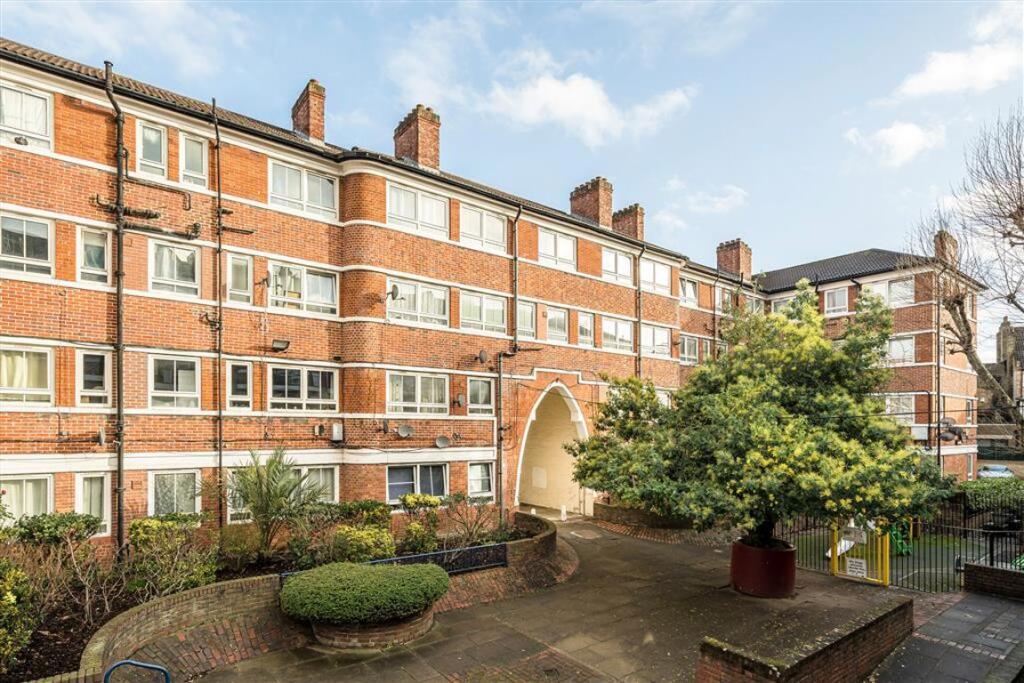 Main image of property: Meakin Estate, London Bridge