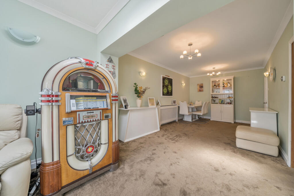 House in Dartford - View 2