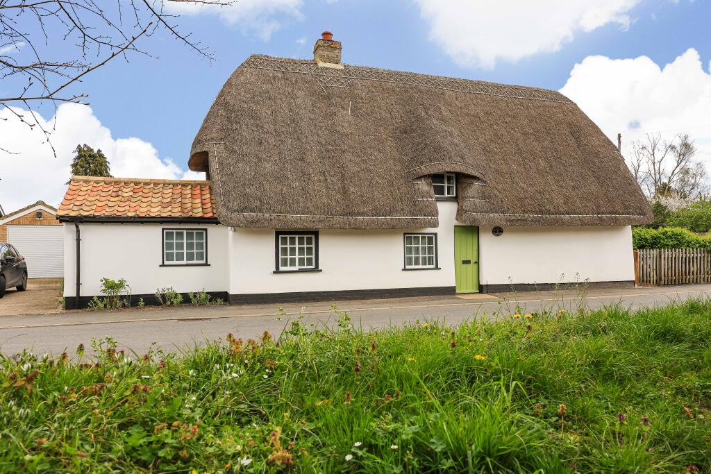 4-bed detached on Station Road, Foxton, £700,000