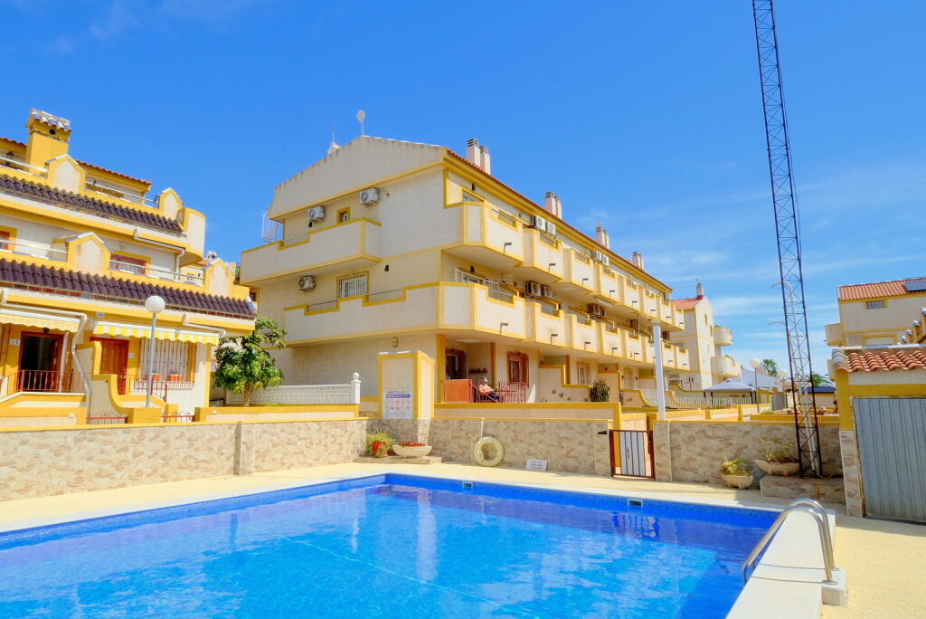 Main image of property: Valencia, Alicante, Playa Flamenca