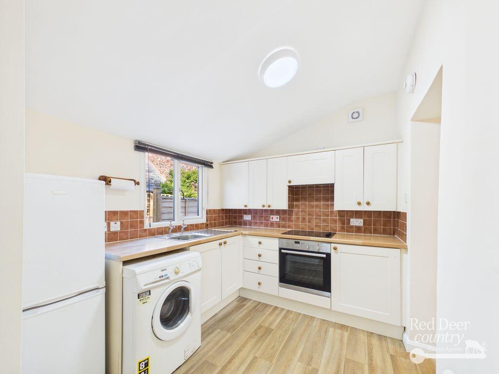 Apartment in Taunton - View 4