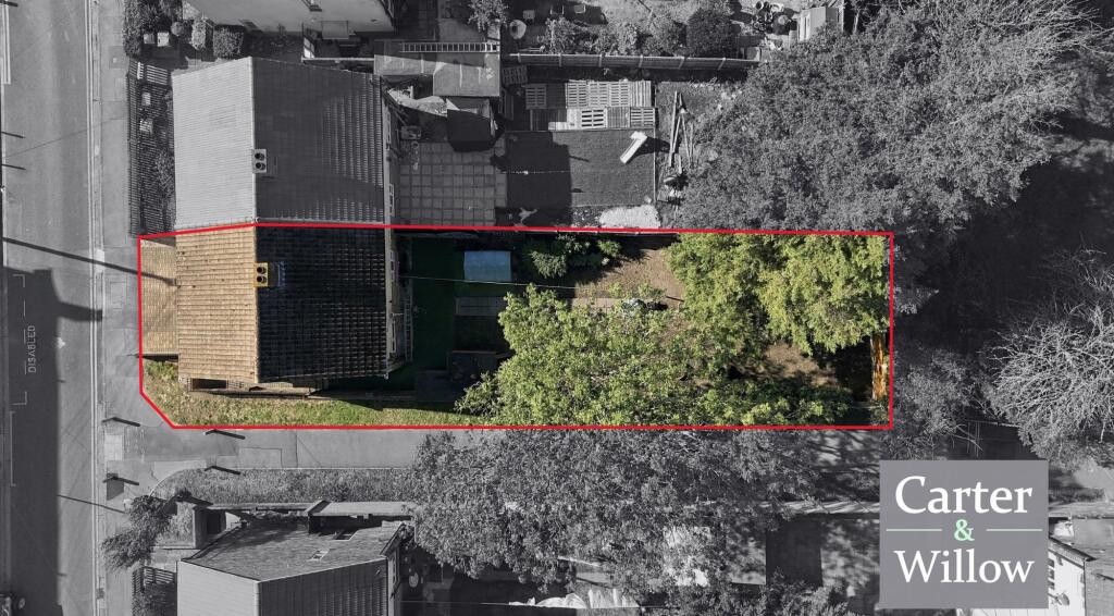 House in London - View 3