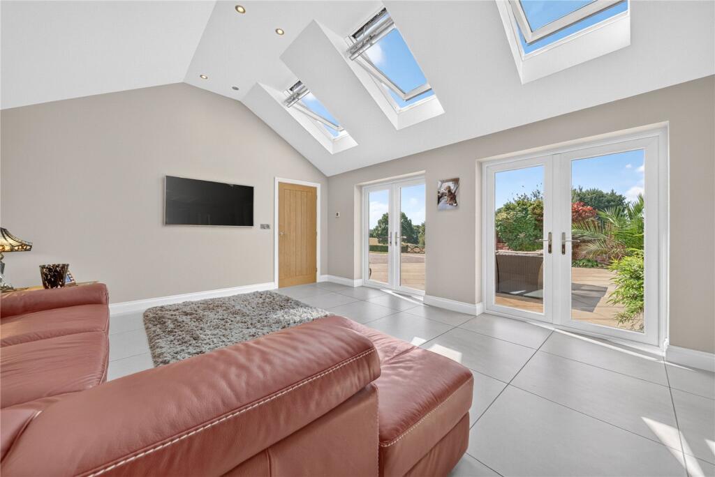 House in Bradford - View 5