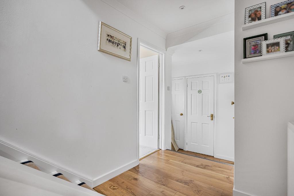 Beechwood Rise, Dursley, GL11 4HA photo 4
